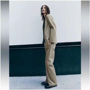 ZARA STRAIGHT LEG CASUAL PANTS size XS